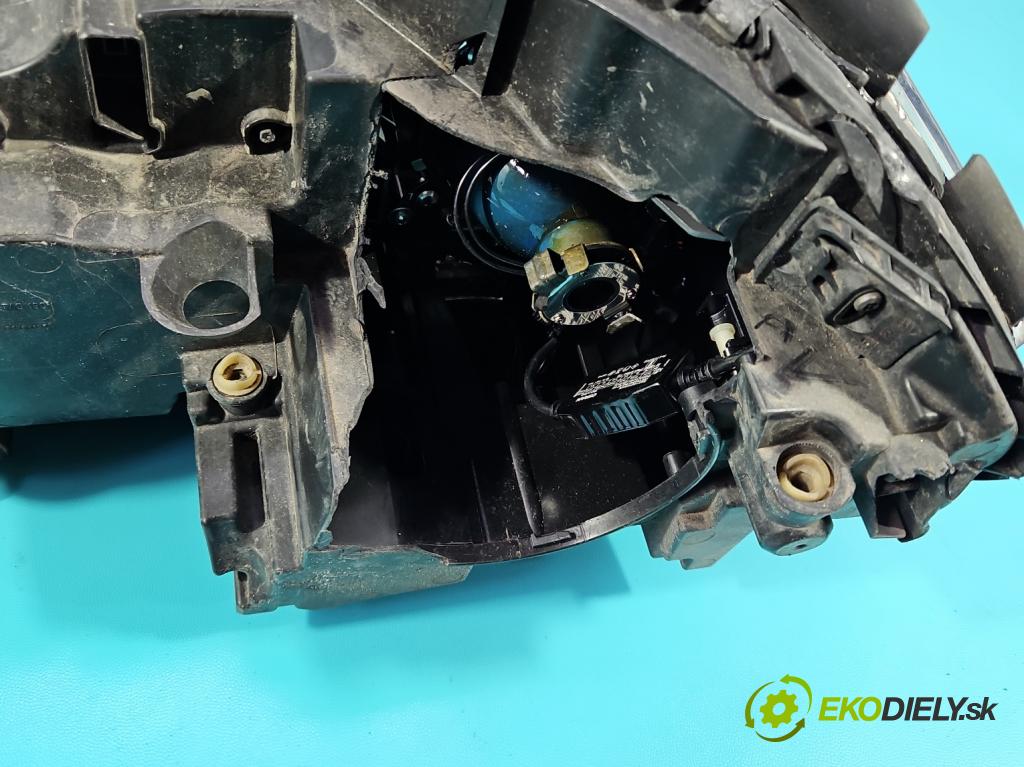 Mercedes GL II X166 2012-2015 4.7 V8 278928 340KM: automatic 250 kW 4663 cm3 5- Reflektor: pravý A1668208959 (Svetlo predné pravé)