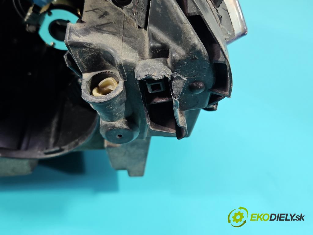 Mercedes GL II X166 2012-2015 4.7 V8 278928 340KM: automatic 250 kW 4663 cm3 5- Reflektor: pravý A1668208959 (Svetlo predné pravé)