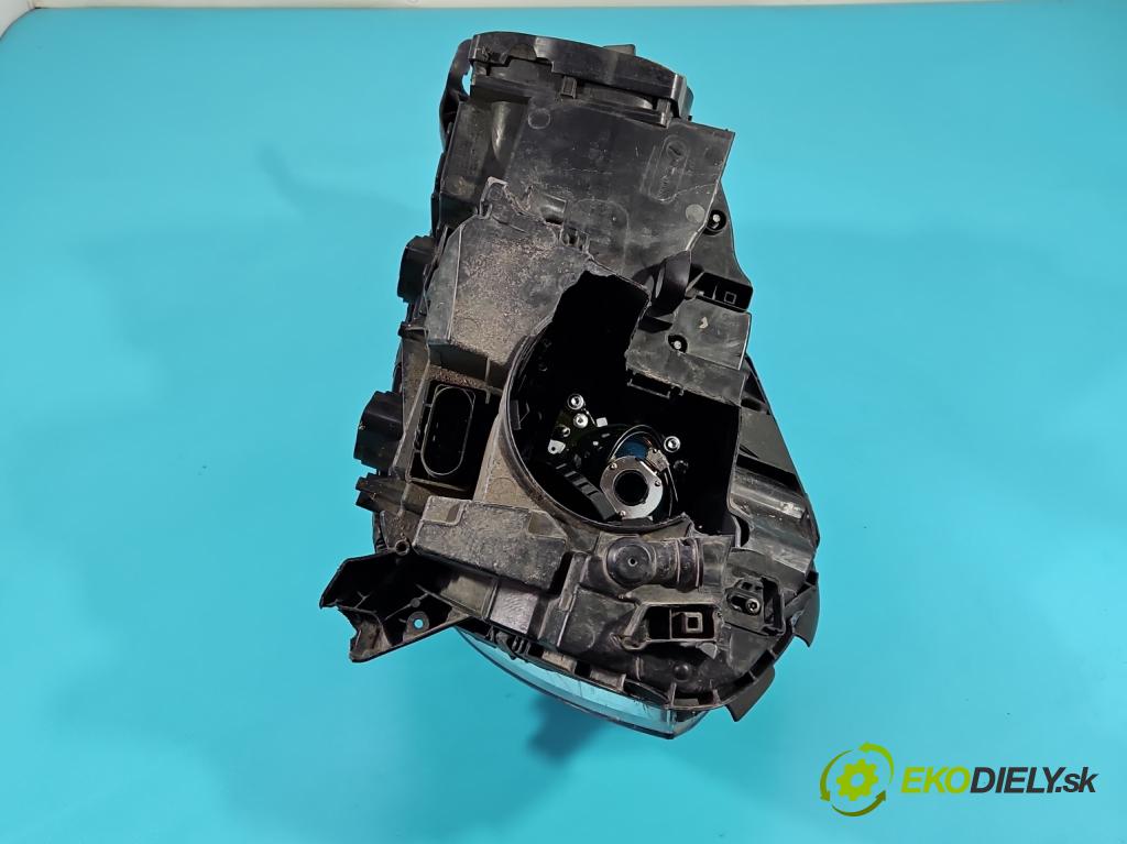 Mercedes GL II X166 2012-2015 4.7 V8 278928 340KM: automatic 250 kW 4663 cm3 5- Reflektor: pravý A1668208959 (Svetlo predné pravé)