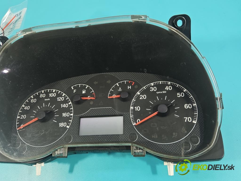 Peugeot Bipper 1.4 hdi 68 HP manual 50 kW 1399 cm3 5- prístrojovka/ budíky (Prístrojová doska)