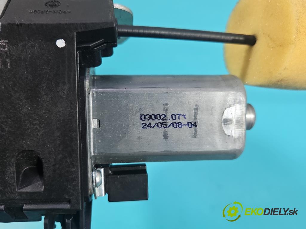 Mercedes S W221 2005-2013 3.5 V6 272 HP automatic 200 kW 3498 cm3 4- zámok kufrové dvere zadné 2217500085