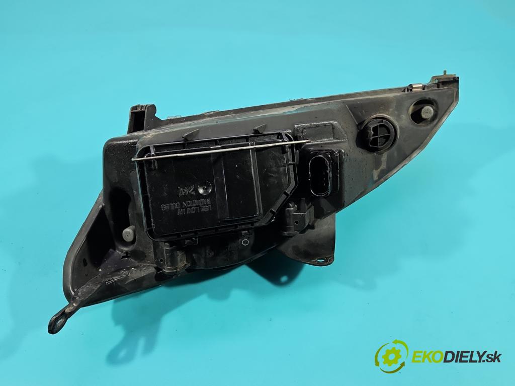 Ford Focus Mk1 1998-2004 1.8 tdci 116 HP manual 85 kW 1753 cm3 3- Reflektor: pravý 2M51-13W029-BD (Svetlo predné pravé)