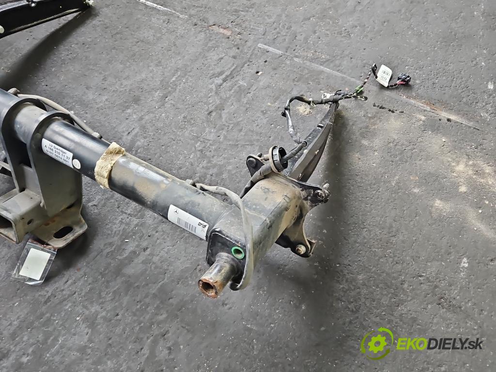 Mercedes GL II X166 2012-2015 4.7 V8 278928 340KM automatic 250 kW 4663 cm3 5- oko tažné A1663101137 (Tažné zařízení)