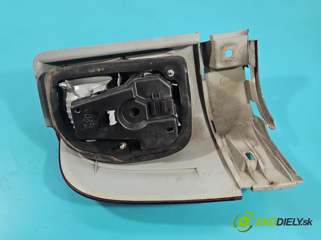 Ford Galaxy Mk1 1995-2006 2.3 16V 145 HP manual 107 kW 2295 cm3 5- svetlo / reflektor zadné pravé  (Kľučka dverí ostatné)