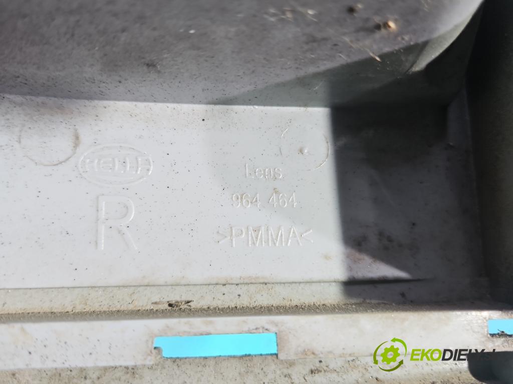 Ford Galaxy Mk1 1995-2006 2.3 16V 145 HP manual 107 kW 2295 cm3 5- svetlo / reflektor zadné pravé  (Kľučka dverí ostatné)