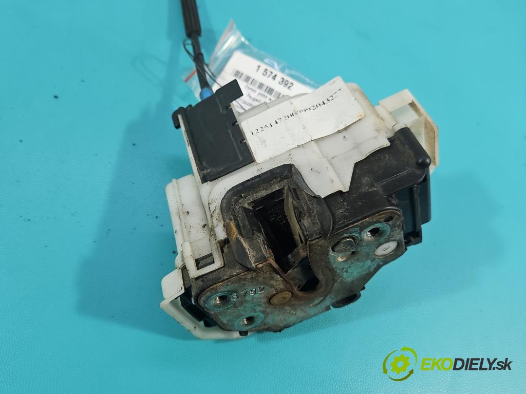 Peugeot Bipper 1.4 hdi 68 HP manual 50 kW 1399 cm3 5- zámok predné ľavý 1354745080