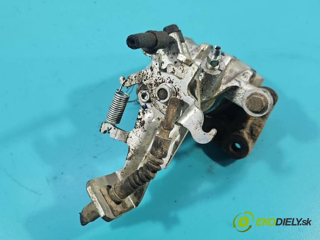 Nissan Almera N16 2000-2006 2.2 td 110 HP manual 81 kW 2184 cm3 3- brzdič zadné ľavý  (Kľučka dverí ostatné)