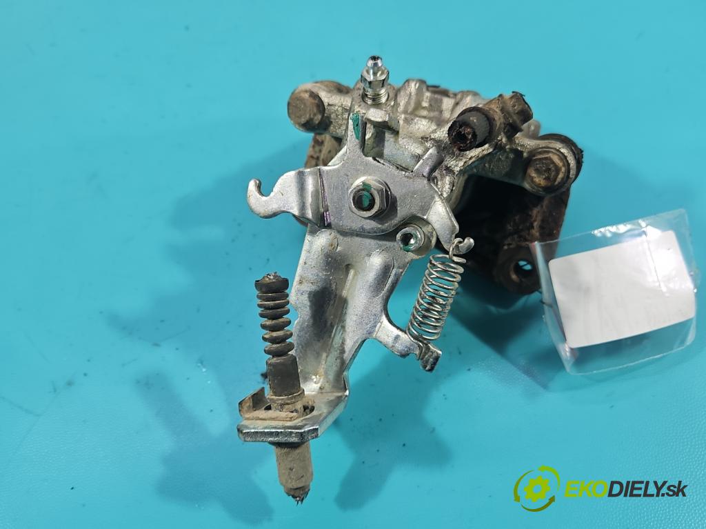 Nissan Almera N16 2000-2006 2.2 td 110 hp manual 81 kW 2184 cm3 3- brzdič zadní pravý  (Klika dveří ostatní)