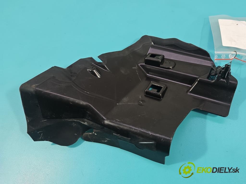 Mercedes GL II X166 2012-2015 4.7 V8 278928 340KM: automatic 250 kW 4663 cm3 5- kryt plast A1667230908