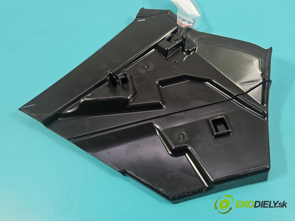 Mercedes GL II X166 2012-2015 4.7 V8 278928 340KM: automatic 250 kW 4663 cm3 5- kryt plast A1667331008