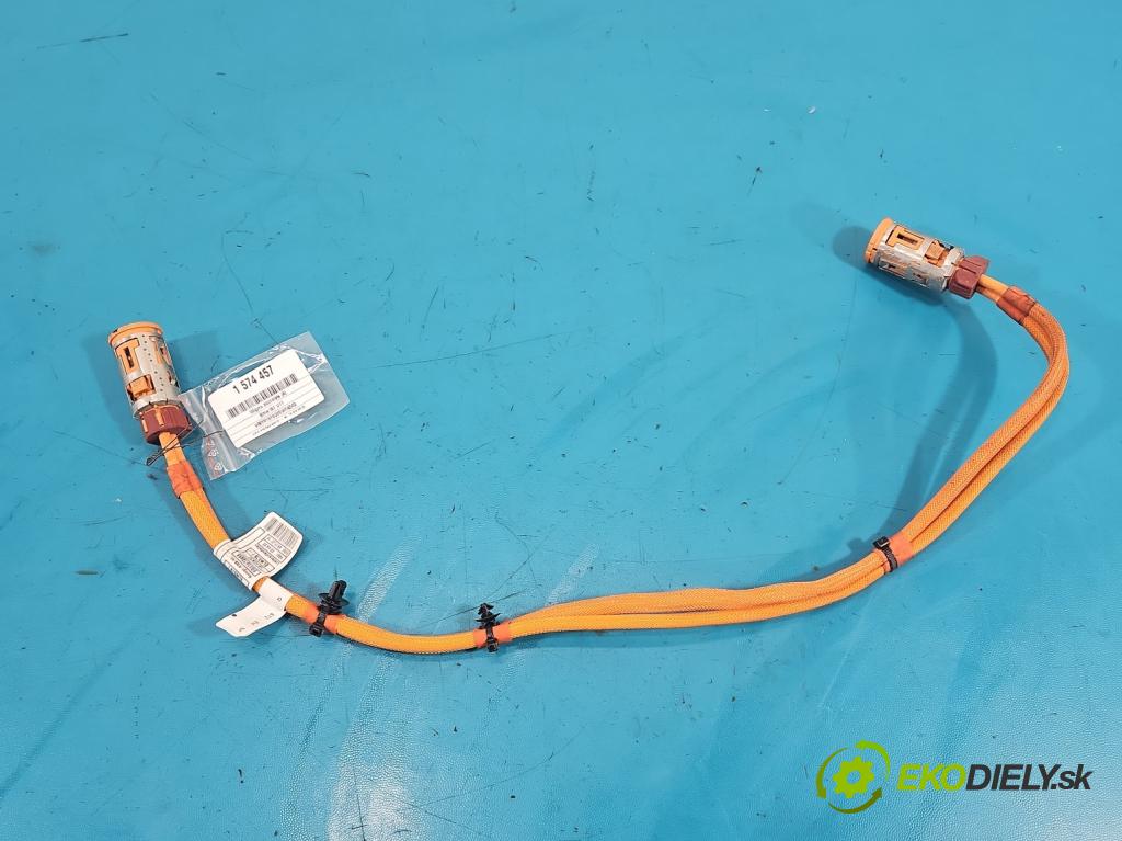 Bmw iX1 U11 0.0 elektrický: 272 hp automatic 200 kW 1 cm3 5- Balíček: EG03632895