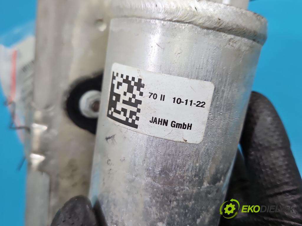 Bmw iX1 U11 0.0 elektrický: 272 HP automatic 200 kW 1 cm3 5- Výparník: klimatizácie 24104210