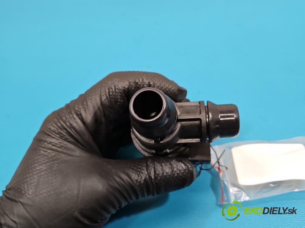 Bmw iX1 U11 0.0 elektrický: 272 HP automatic 200 kW 1 cm3 5- ventil voda: 9896407