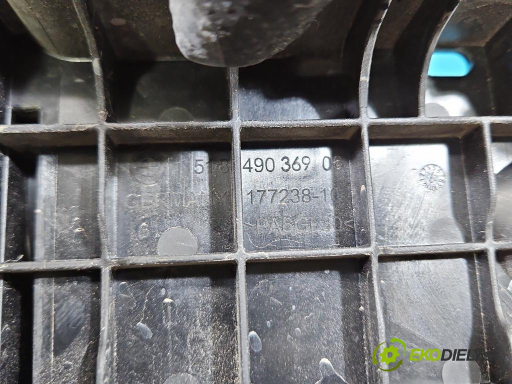 Bmw iX1 U11 0.0 elektrický: 272 HP automatic 200 kW 1 cm3 5- Upevnenie: 8490369