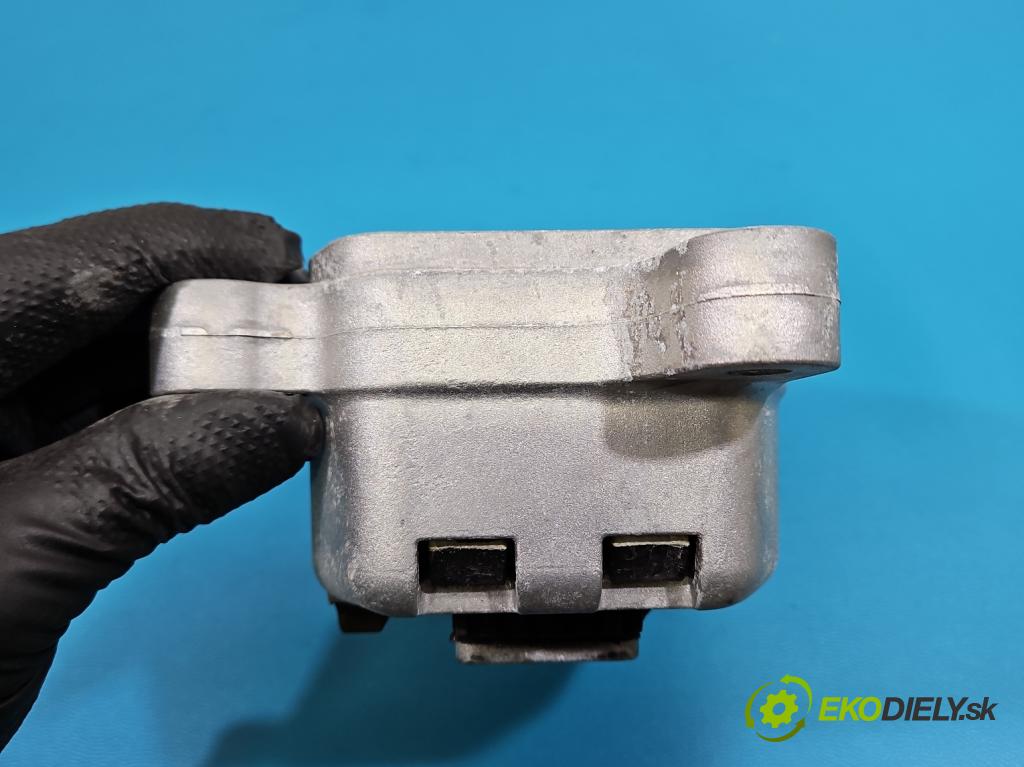 Bmw iX1 U11 0.0 elektrický: 272 HP automatic 200 kW 1 cm3 5- airbag motora 9894730 (Držiak motora)