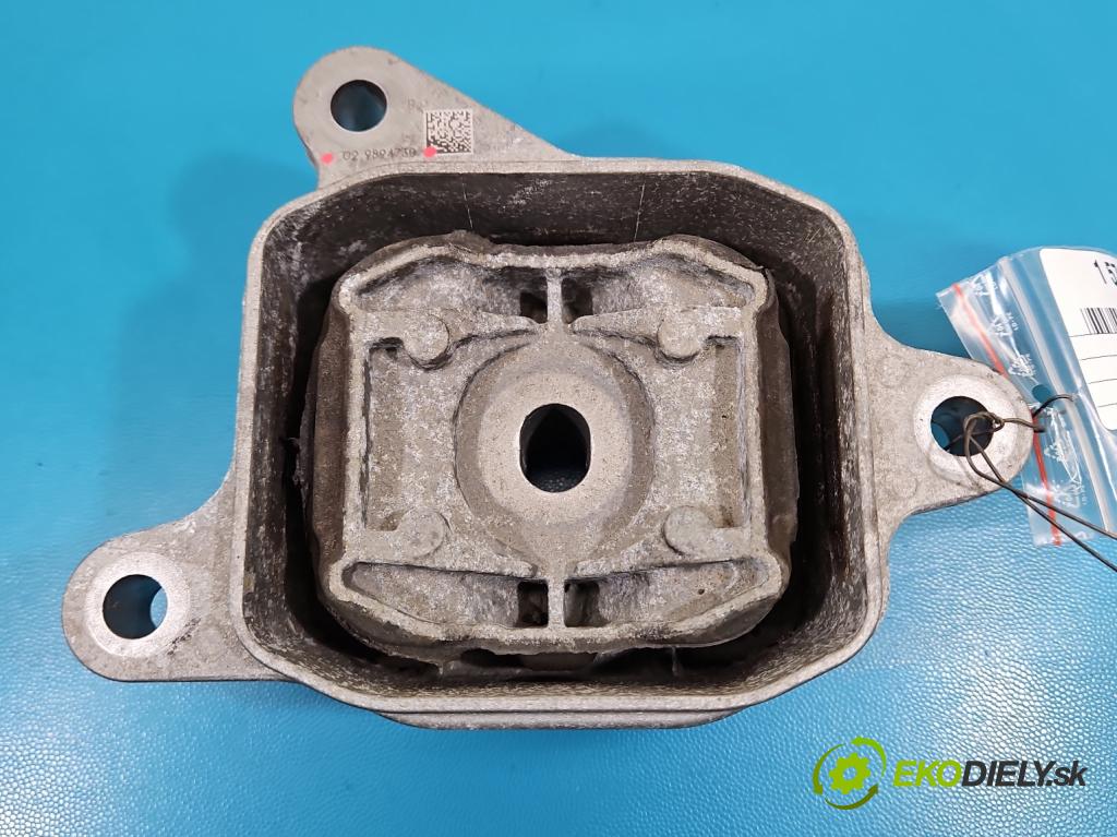 Bmw iX1 U11 0.0 elektrický: 272 HP automatic 200 kW 1 cm3 5- airbag motora 9894730 (Držiak motora)