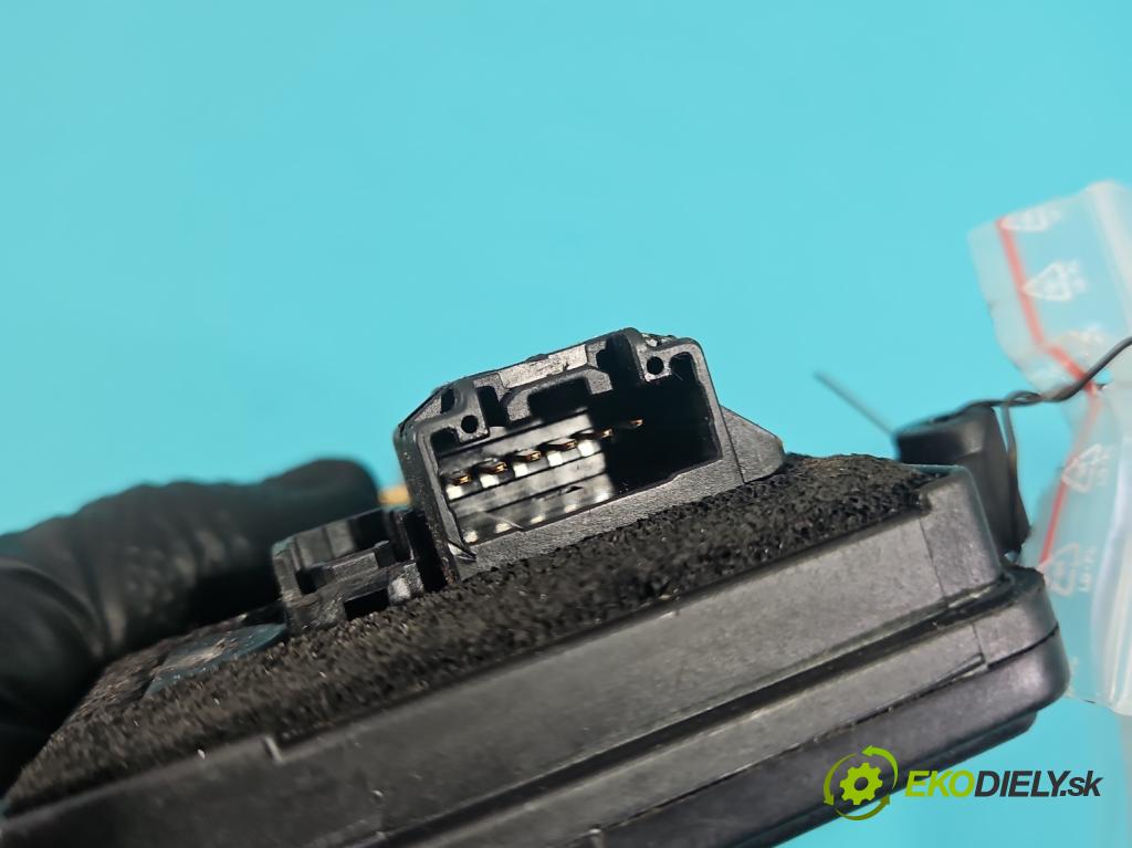 Mazda 6 I GG 2002-2007 2.0 16V 141 HP manual 104 kW 1999 cm3 5- zámok predné pravý