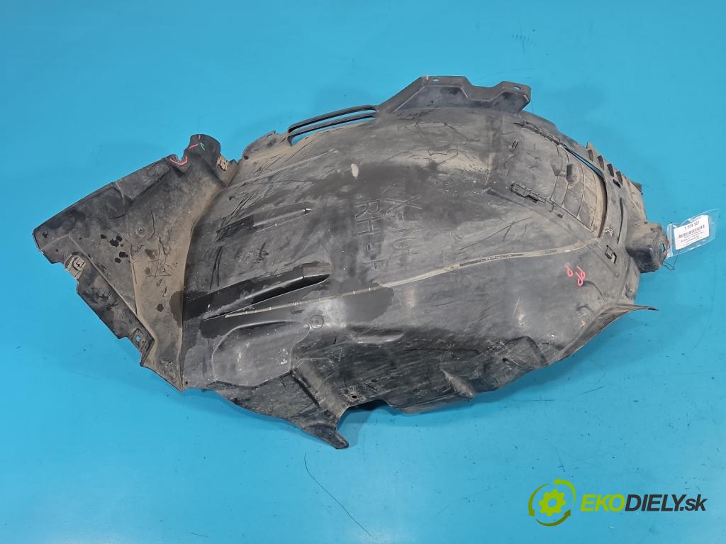 Mercedes GL II X166 2012-2015 4.7 V8 278928 340KM automatic 250 kW 4663 cm3 5- blatník: přední pravé A1668802705