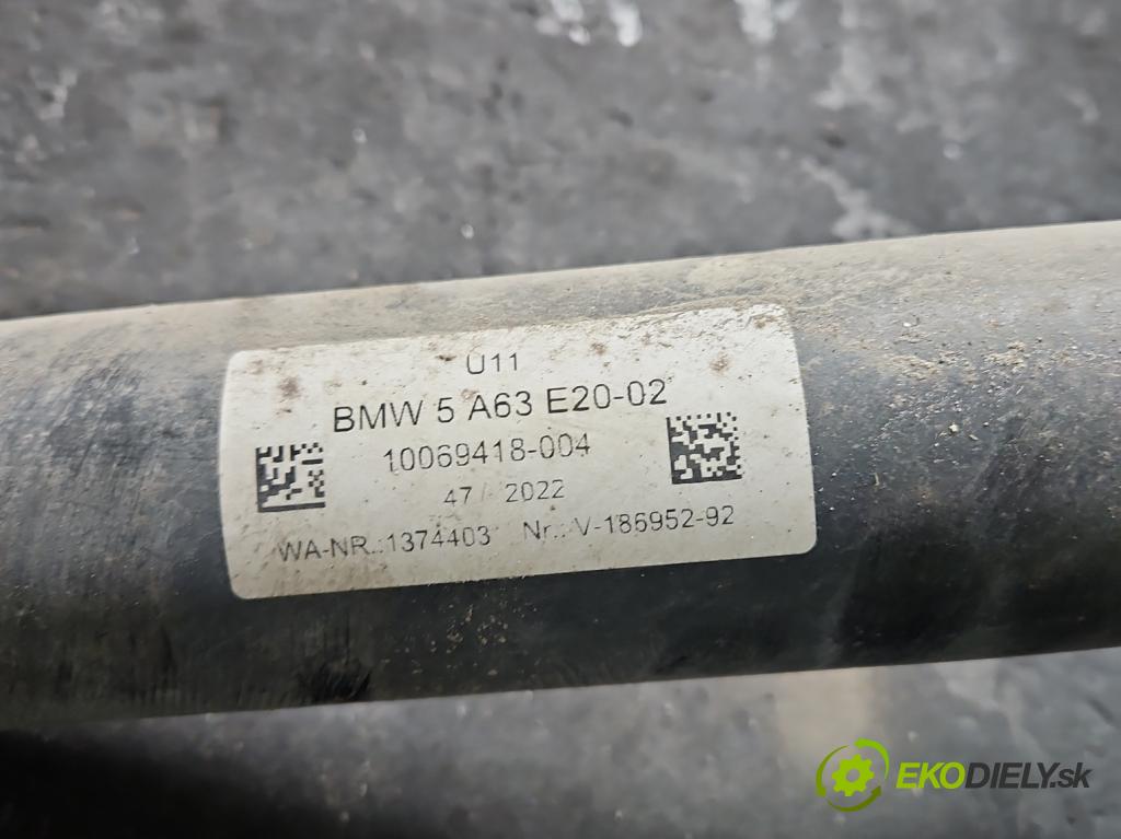 Bmw iX1 U11 0.0 elektrický: 272 HP automatic 200 kW 1 cm3 5- Hák: vlečení: 5A63E20 (Ťažné zariadenie)