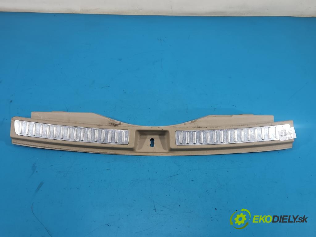 Mercedes GL II X166 2012-2015 4.7 V8 340KM: automatic 250 kW 4663 cm3 5- kryt plast A1666900341