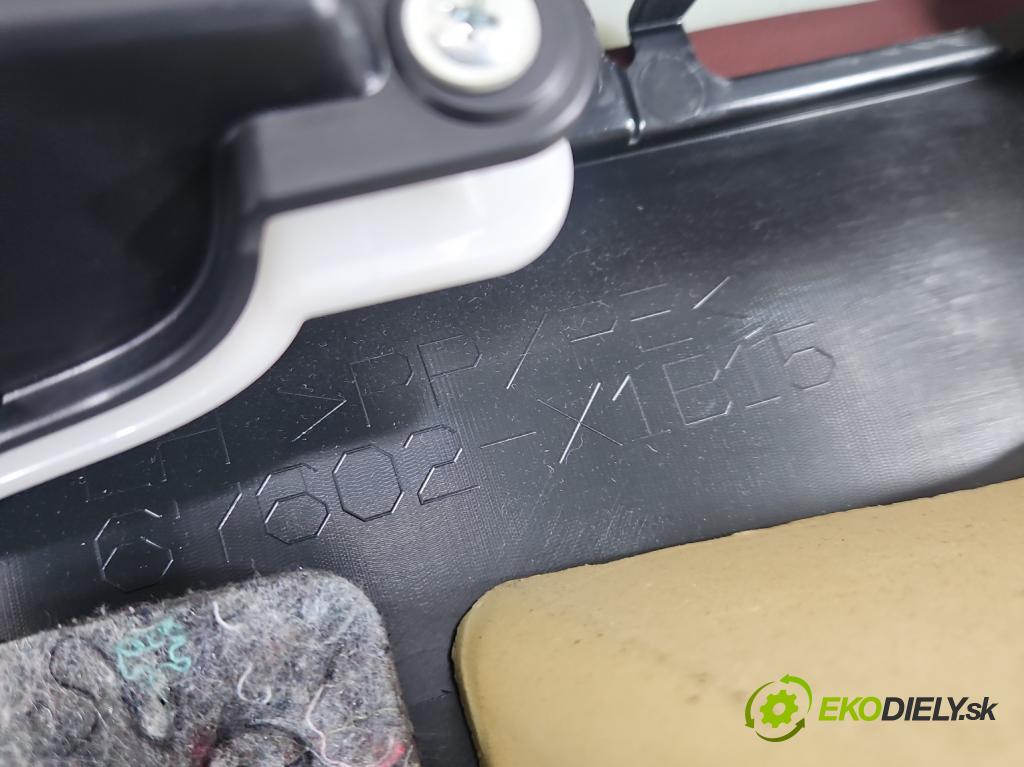 Lexus NX I 2014-2021 2.5 16V 155 HP automatic 114 kW 2494 cm3 5- Čalounictví: dvere predné ľavé 67602-X1B15