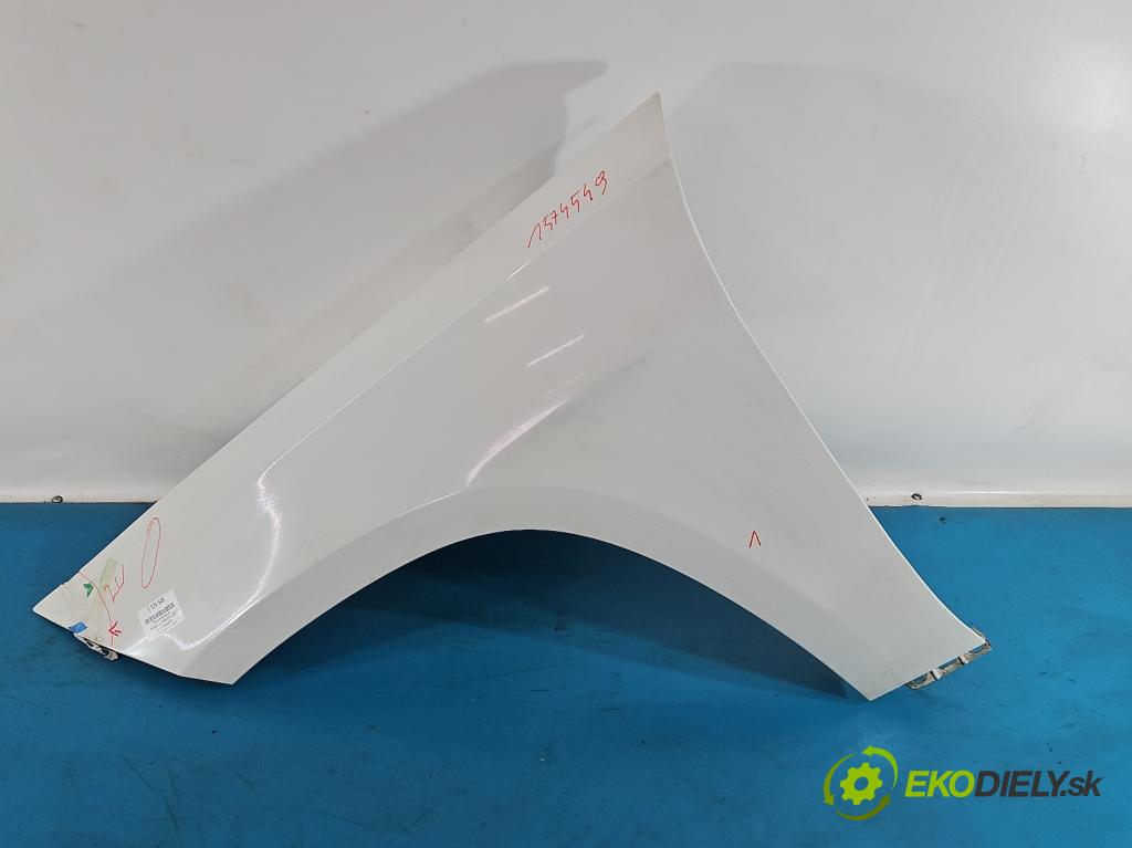 Mercedes GL II X166 2012-2015 4.7 V8 278928 340KM: automatic 250 kW 4663 cm3 5- blatník predné ľavý  (Blatník predný ľavý)