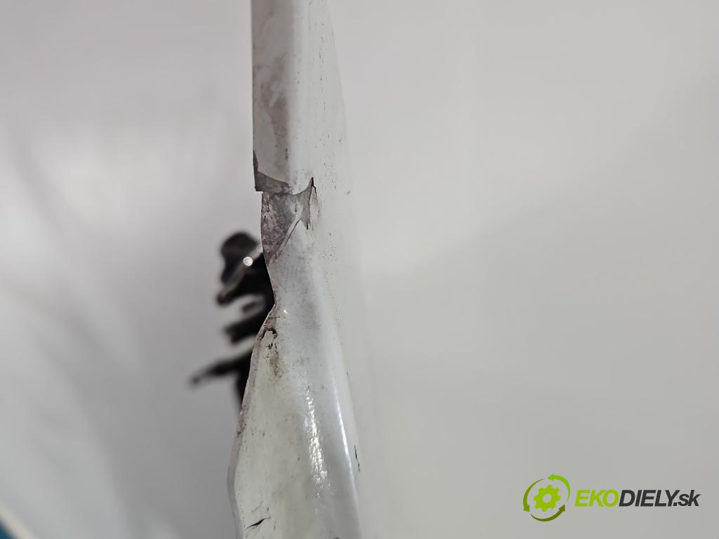 Mercedes GL II X166 2012-2015 4.7 V8 278928 340KM: automatic 250 kW 4663 cm3 5- blatník predné pravý  (Kľučka dverí ostatné)