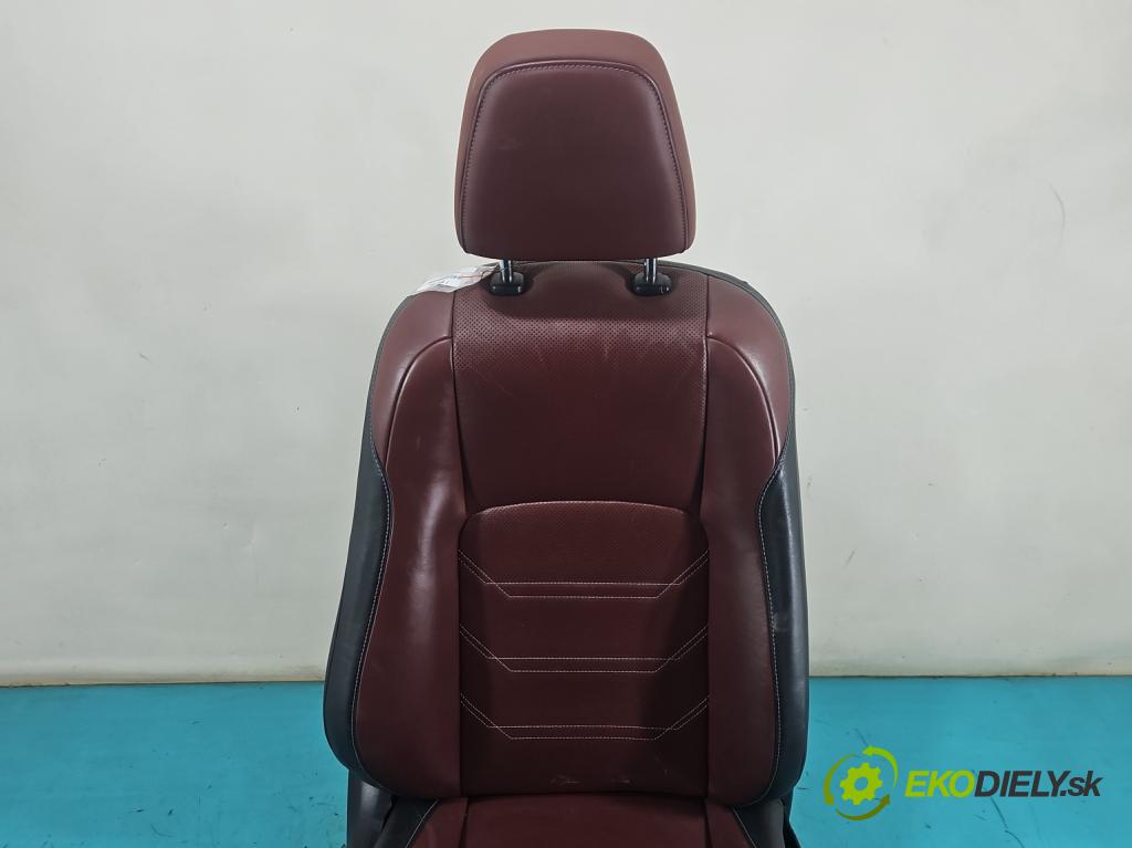 Lexus NX I 2014-2021 2.5 16V 155 HP automatic 114 kW 2494 cm3 5- Sedačka pravý (Sedadlo)