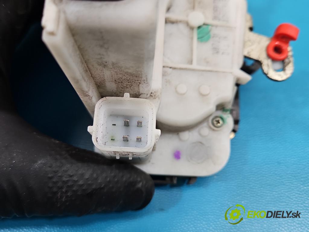 Fiat 500 2007-2020 1.3 jtd 75 HP manual 55 kW 1248 cm3 3- zámok predné pravý 51785918