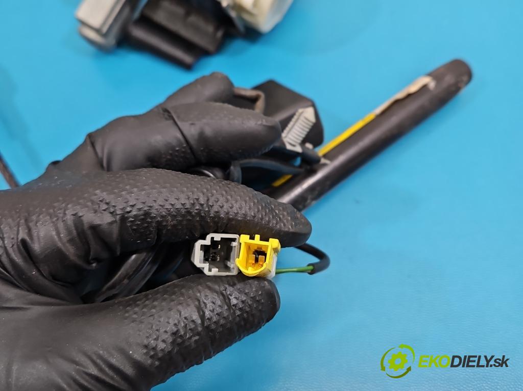 Fiat 500 2007-2020 1.3 jtd 75 HP manual 55 kW 1248 cm3 3- pas bezpečnosť: predné ľavý 34023904