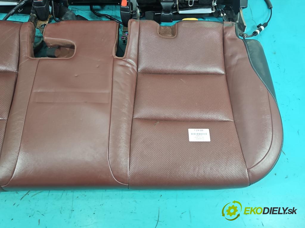 Lexus NX I 2014-2021 2.5 16V 155 HP automatic 114 kW 2494 cm3 5- Pohovka: zadné (Sedadlo)