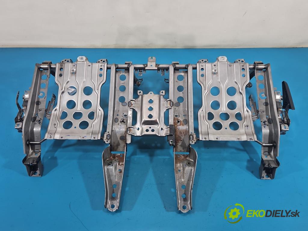 Lexus NX I 2014-2021 2.5 16V 155 hp automatic 114 kW 2494 cm3 5- Rám: 