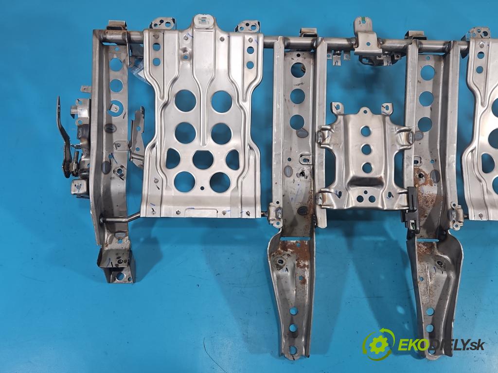 Lexus NX I 2014-2021 2.5 16V 155 hp automatic 114 kW 2494 cm3 5- Rám: