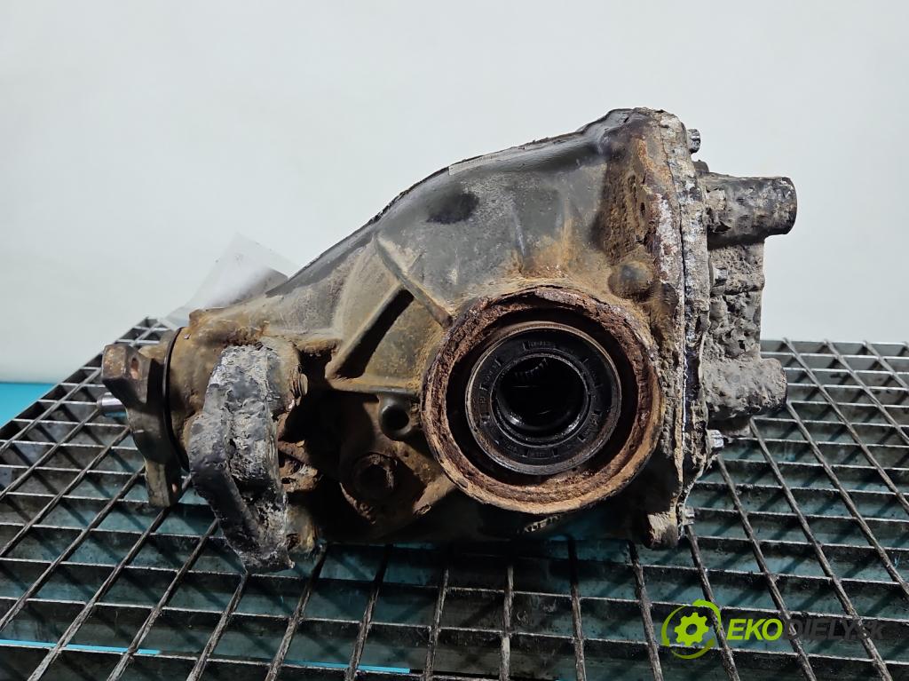 Mercedes S W221 2005-2013 3.5 V6 272 HP automatic 200 kW 3498 cm3 4- Most: zadní: 3.07