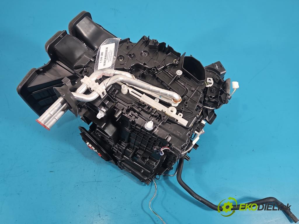 Toyota Corolla E21 2019- 1.5 12V 125 hp automatic 92 kW 1490 cm3 4- radiátor 87050-02W80 (Radiátor topení)