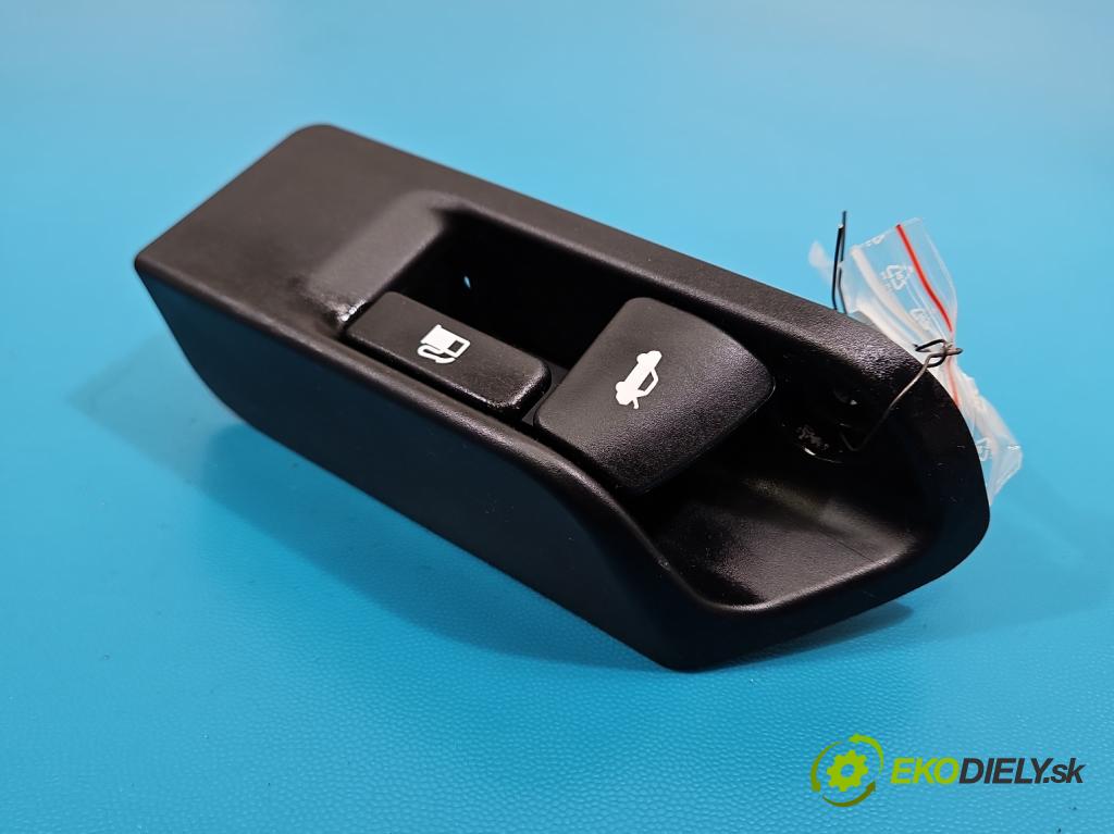 Toyota Corolla E21 2019- 1.5 12V 125 hp automatic 92 kW 1490 cm3 4- Rukojeť: 