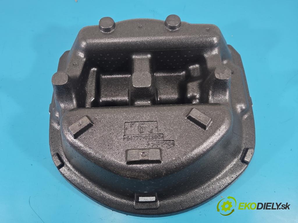 Toyota Corolla E21 2019- 1.5 12V 125 HP automatic 92 kW 1490 cm3 4- Příspěvek: Polystyren: kufra: 64777-02390