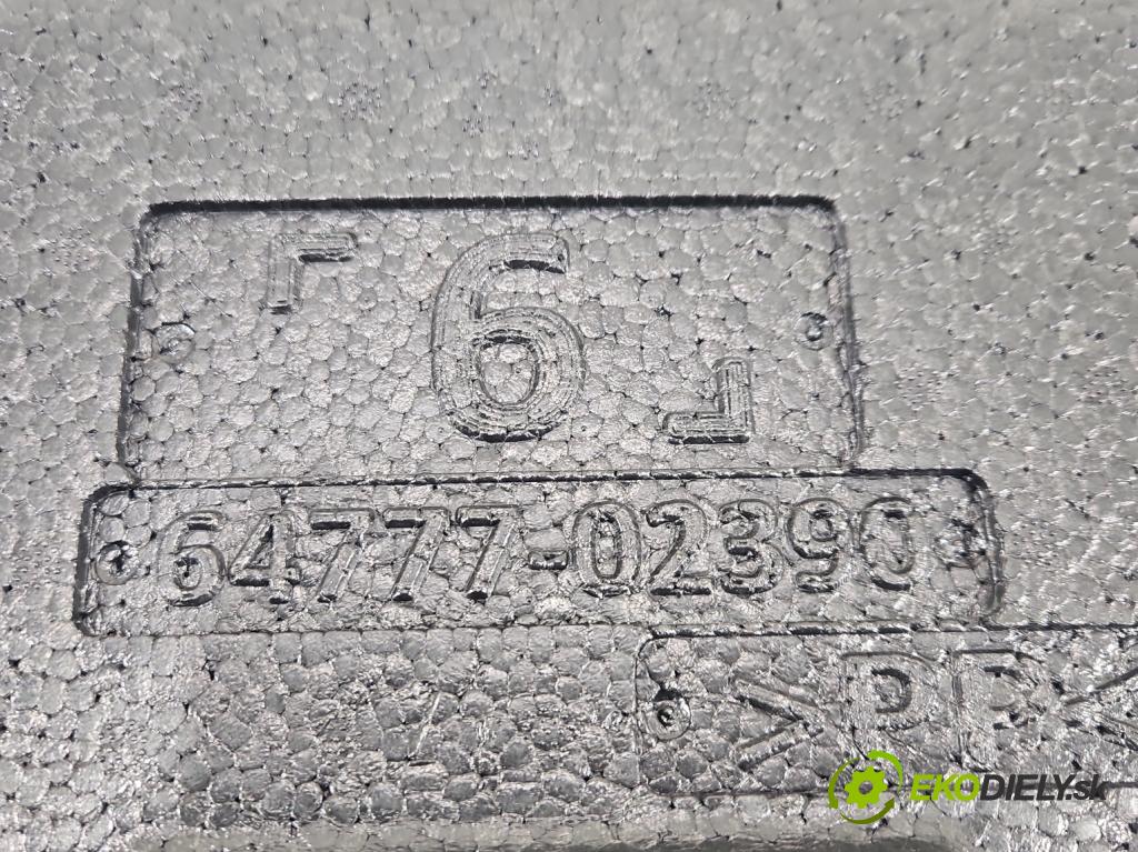 Toyota Corolla E21 2019- 1.5 12V 125 HP automatic 92 kW 1490 cm3 4- Příspěvek: Polystyren: kufra: 64777-02390