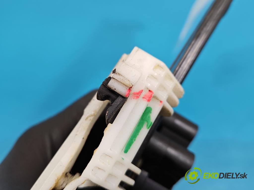 Fiat 500 2007-2020 1.3 jtd 75 HP manual 55 kW 1248 cm3 3- mechanizmus okna predné pravý