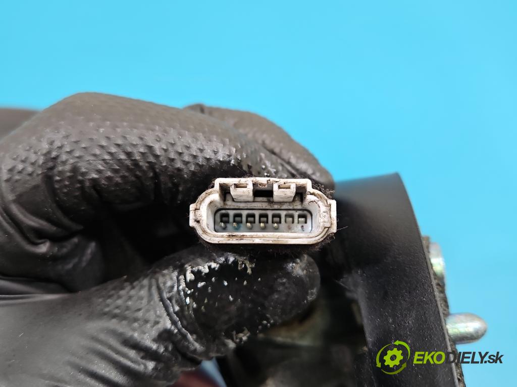 Fiat 500 2007-2020 1.3 jtd 75 hp manual 55 kW 1248 cm3 3- zpětné zrcátko levé  (Klika dveří ostatní)