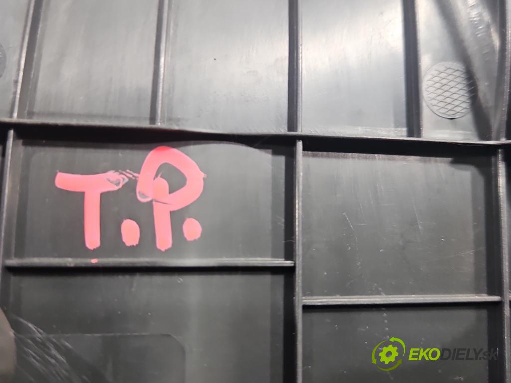 Toyota Corolla E21 2019- 1.5 12V 125 hp automatic 92 kW 1490 cm3 4- kryt plastová 67917-02450