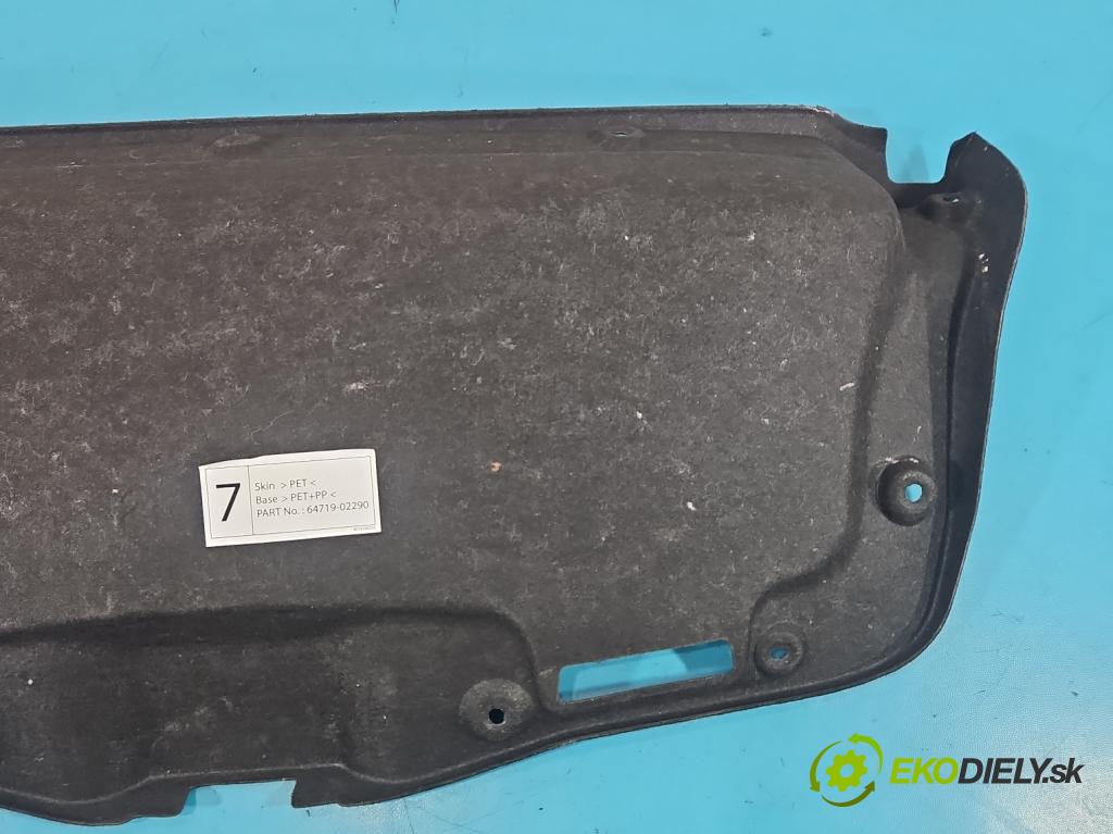 Toyota Corolla E21 2019- 1.5 12V 125 HP automatic 92 kW 1490 cm3 4- Čalounictví: kufrové dvere 64719-02290