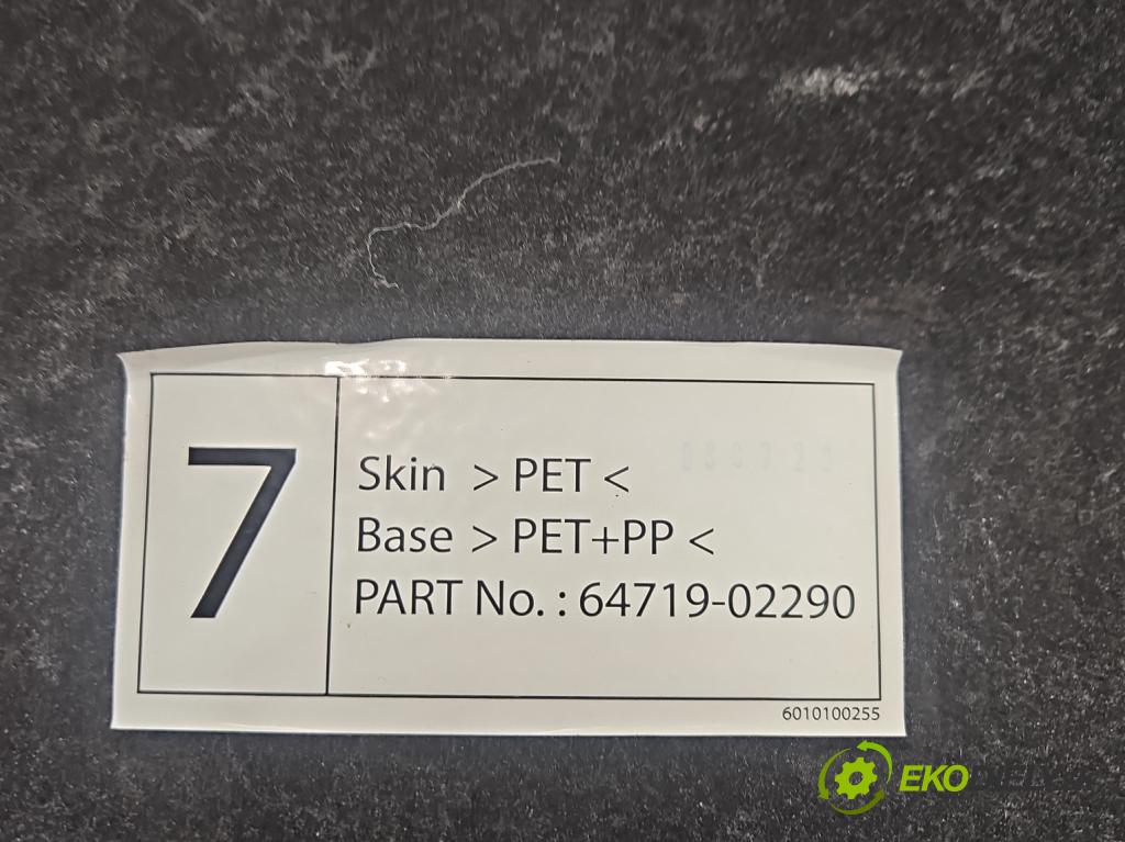 Toyota Corolla E21 2019- 1.5 12V 125 HP automatic 92 kW 1490 cm3 4- Čalounictví: kufrové dvere 64719-02290