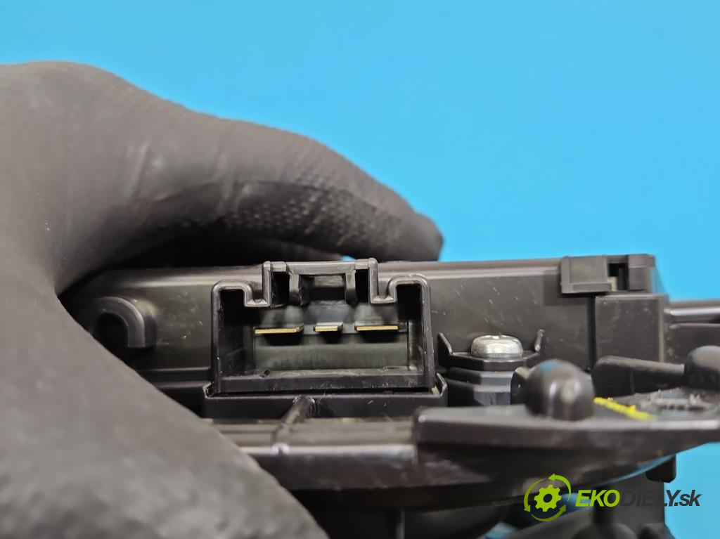 Toyota Corolla E21 2019- 1.5 12V 125 HP automatic 92 kW 1490 cm3 4- ventilátor vzduchu 5610