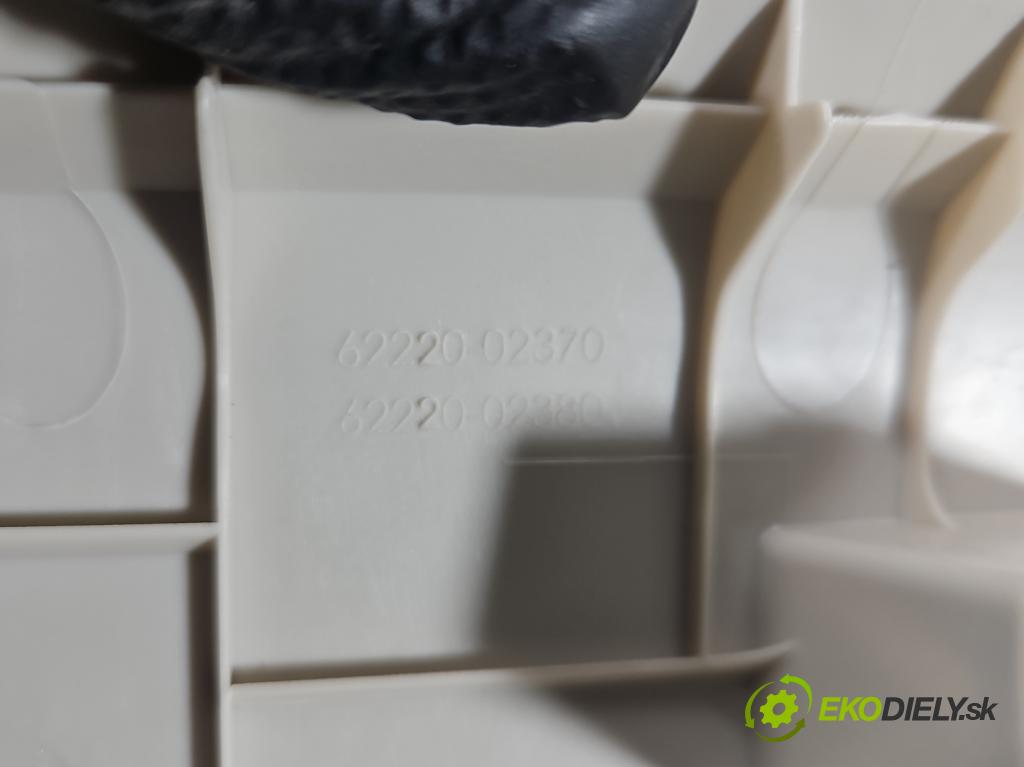 Toyota Corolla E21 2019- 1.5 12V 125 HP automatic 92 kW 1490 cm3 4- kryt plast 62220-02390