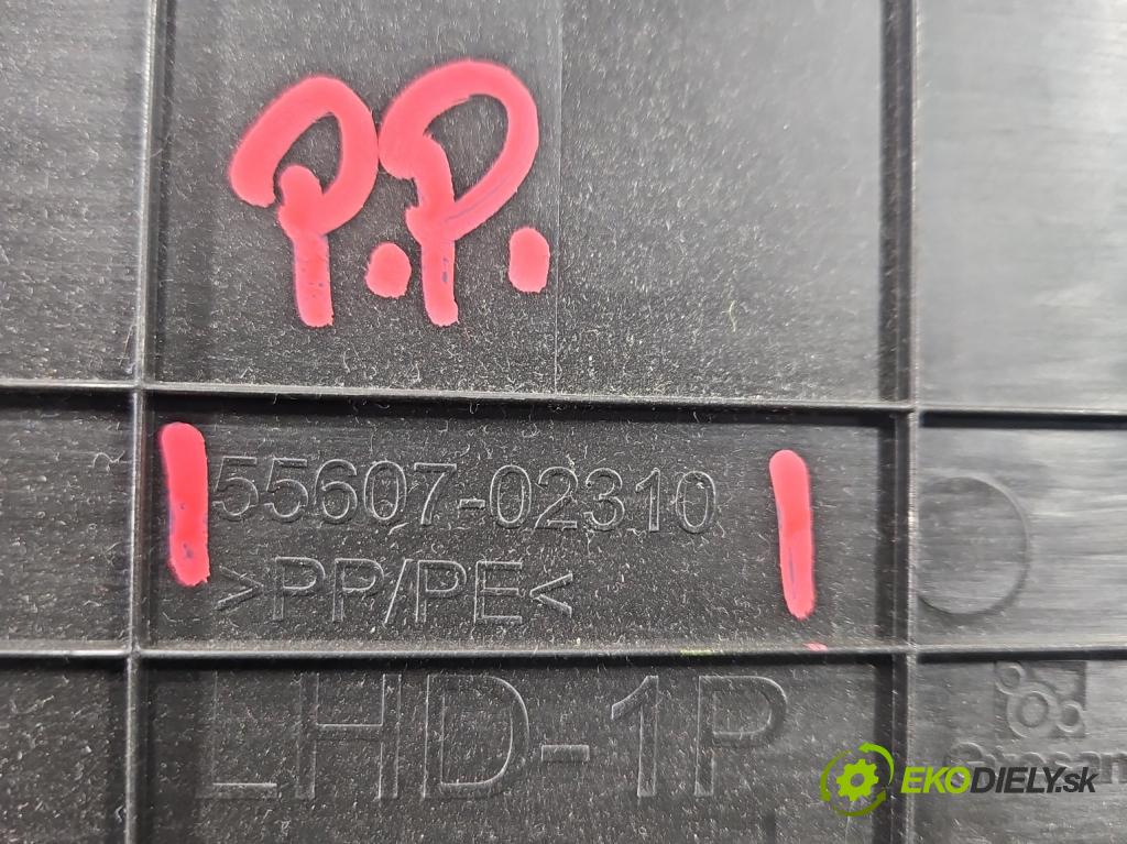 Toyota Corolla E21 2019- 1.5 12V 125 hp automatic 92 kW 1490 cm3 4- kryt plastová 55607-02310