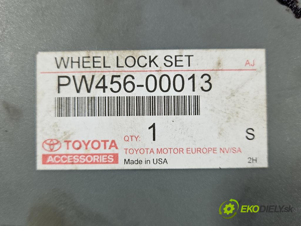 Toyota Corolla E21 2019- 1.5 12V 125 HP automatic 92 kW 1490 cm3 4- skrutka pneumatík PW456-00013