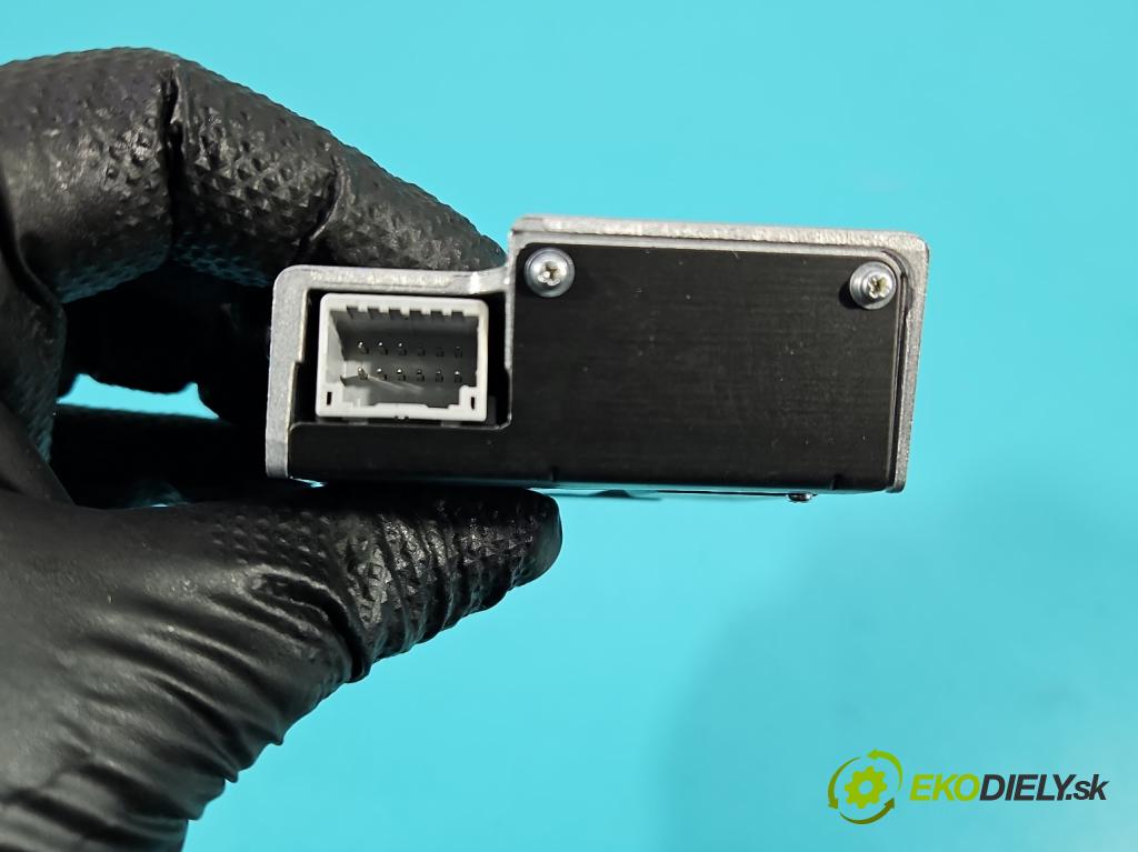 Toyota Corolla E21 2019- 1.5 12V 125 HP automatic 92 kW 1490 cm3 4- Kamera predné 036500-7975