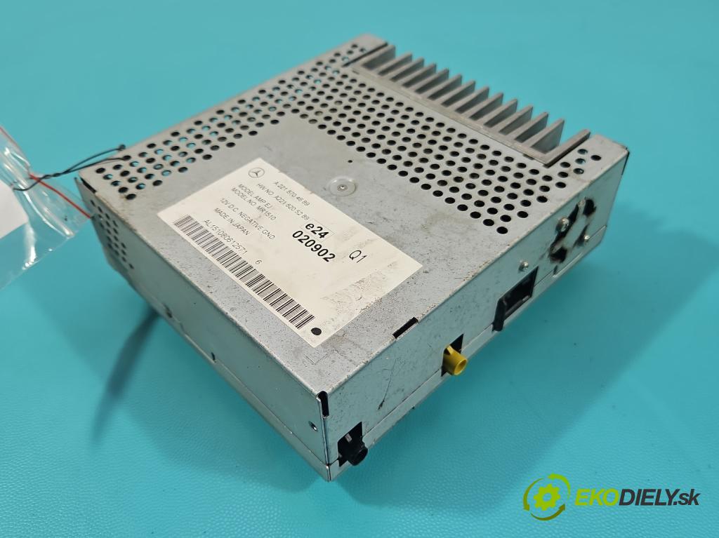 Mercedes S W221 2005-2013 3.5 V6 272 HP automatic 200 kW 3498 cm3 4- Zesilovač: A2218704689 (Zosilňovač)