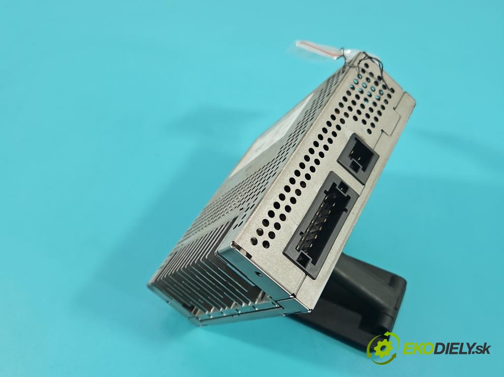 Mercedes S W221 2005-2013 3.5 V6 272 HP automatic 200 kW 3498 cm3 4- Zesilovač: A2218704689 (Zosilňovač)